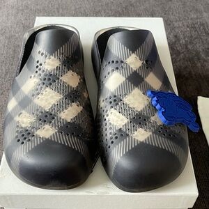 Burberry Black and Cream Loafers